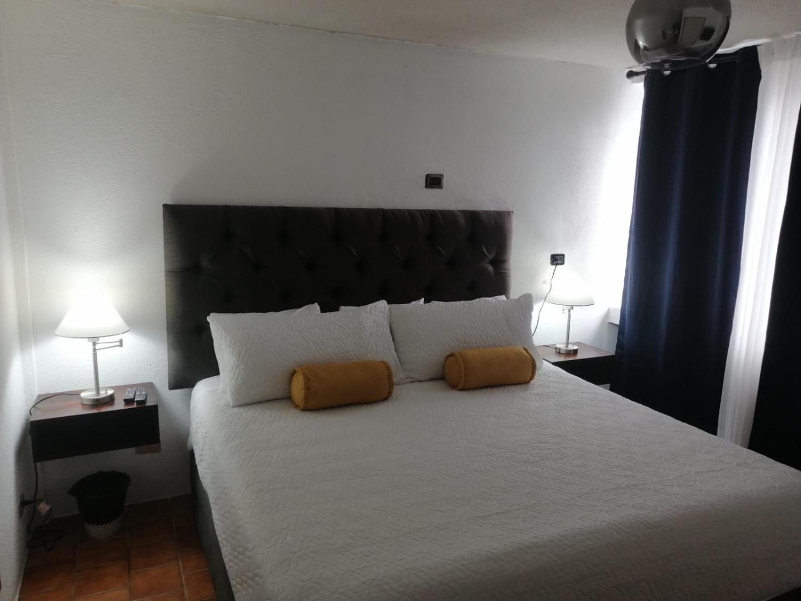 Global Airport Inn Free Shuttle 과테말라 외부 사진