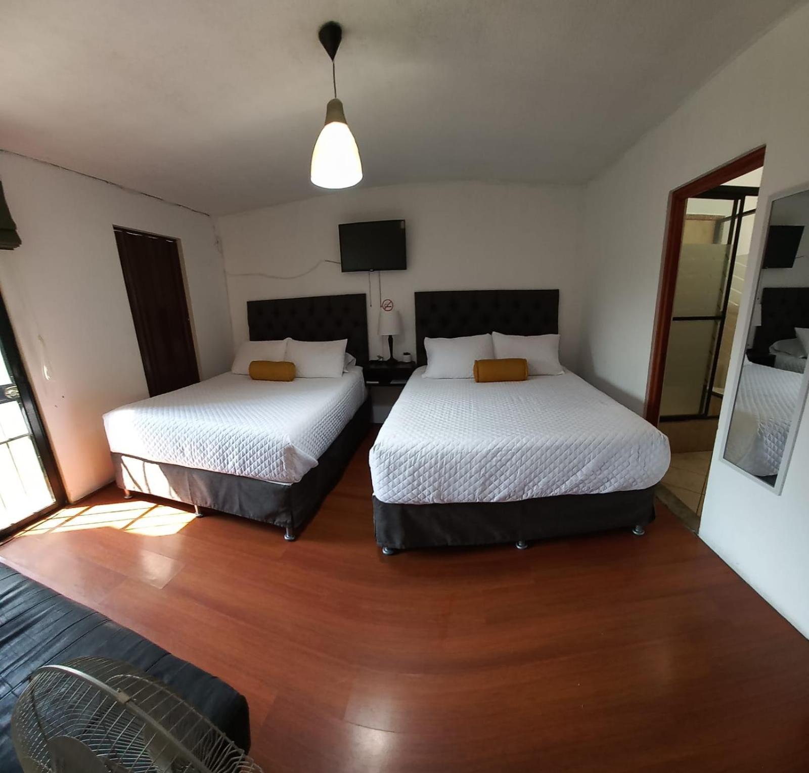 Global Airport Inn Free Shuttle 과테말라 객실 사진
